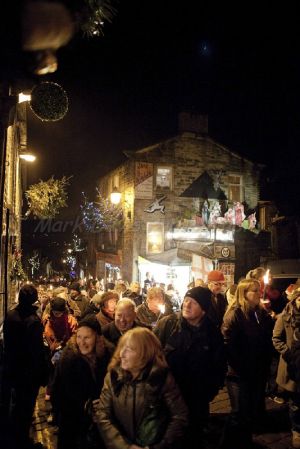 candlelight procession image 9 sm.jpg